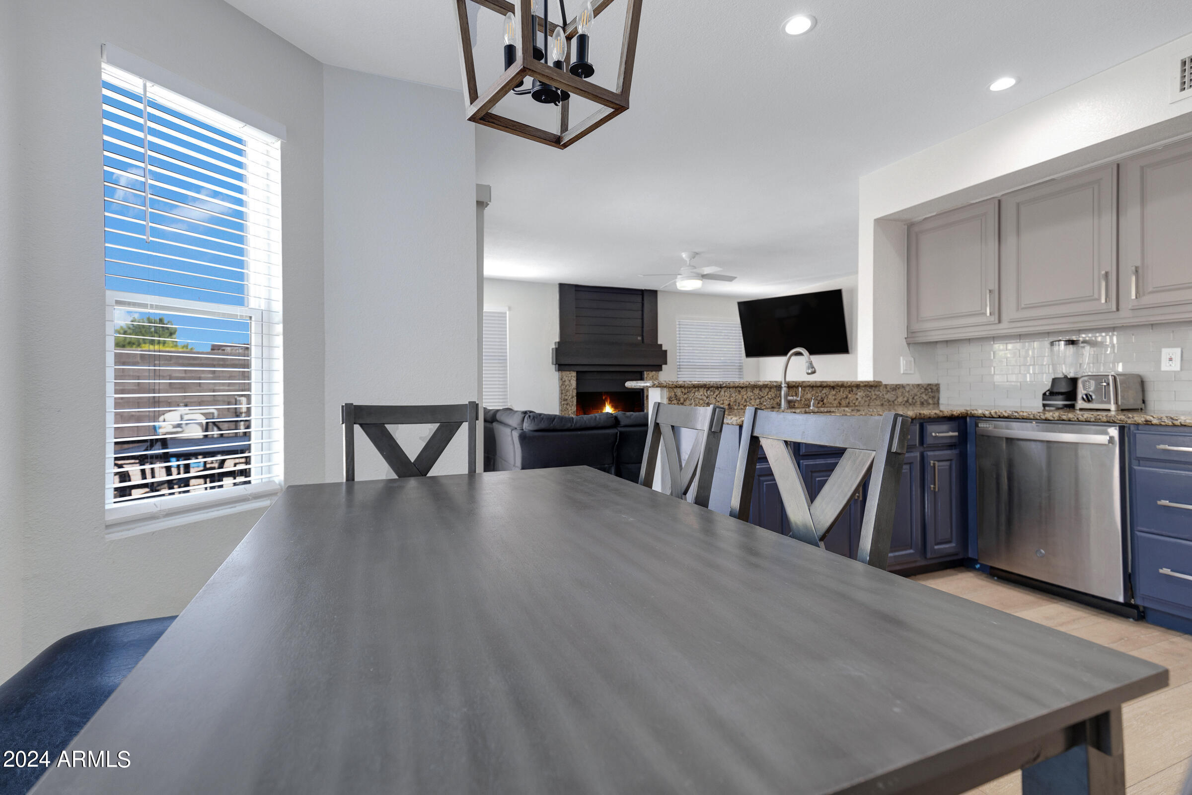 108 W Villa Rita Dr