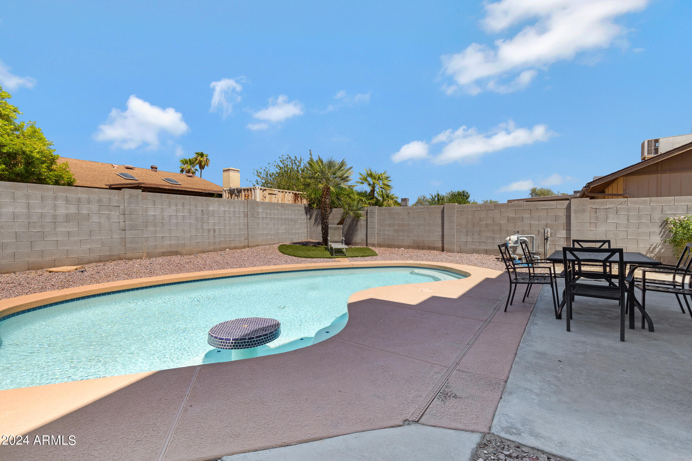 108 W Villa Rita Dr