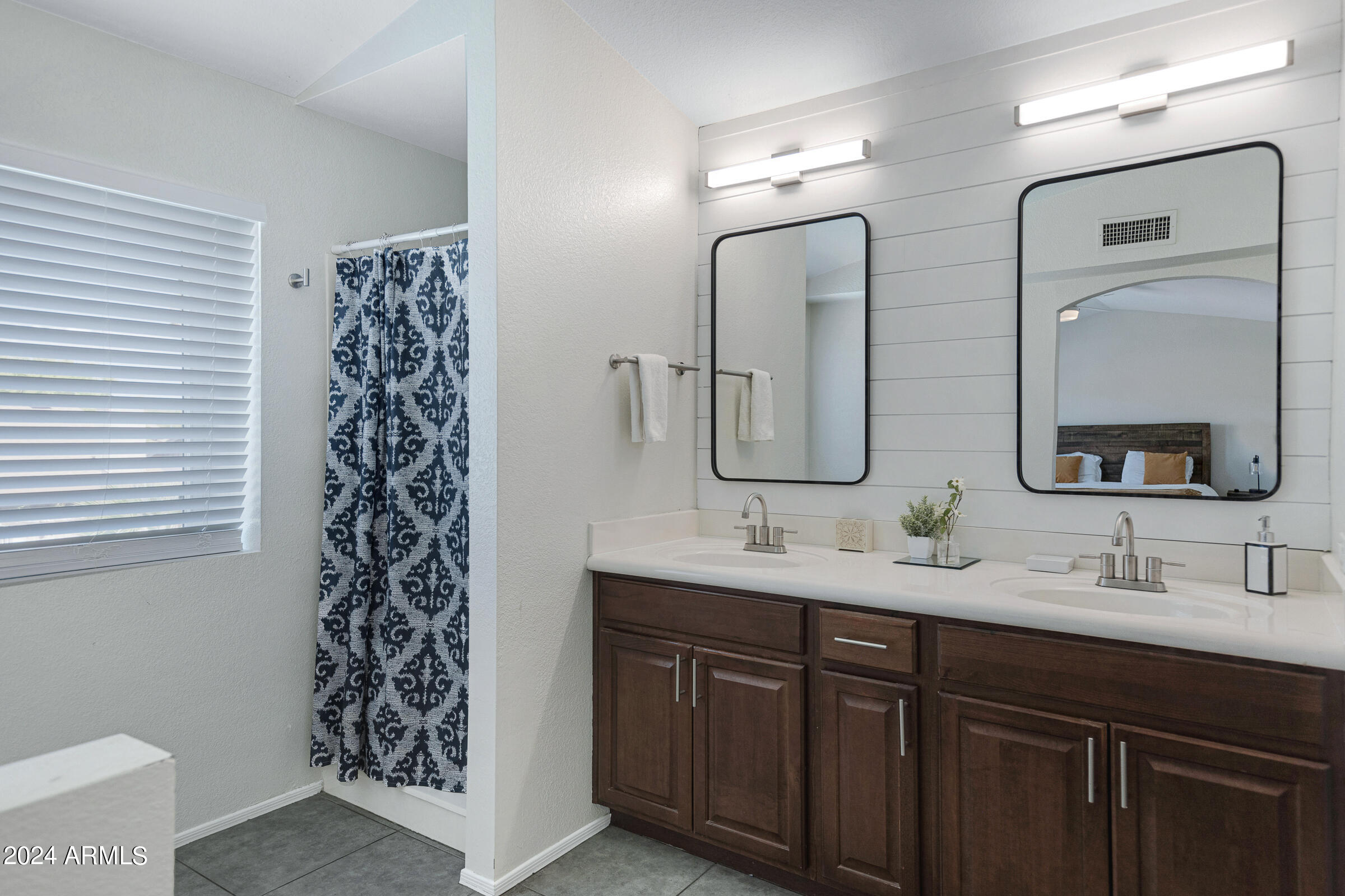108 W Villa Rita Dr