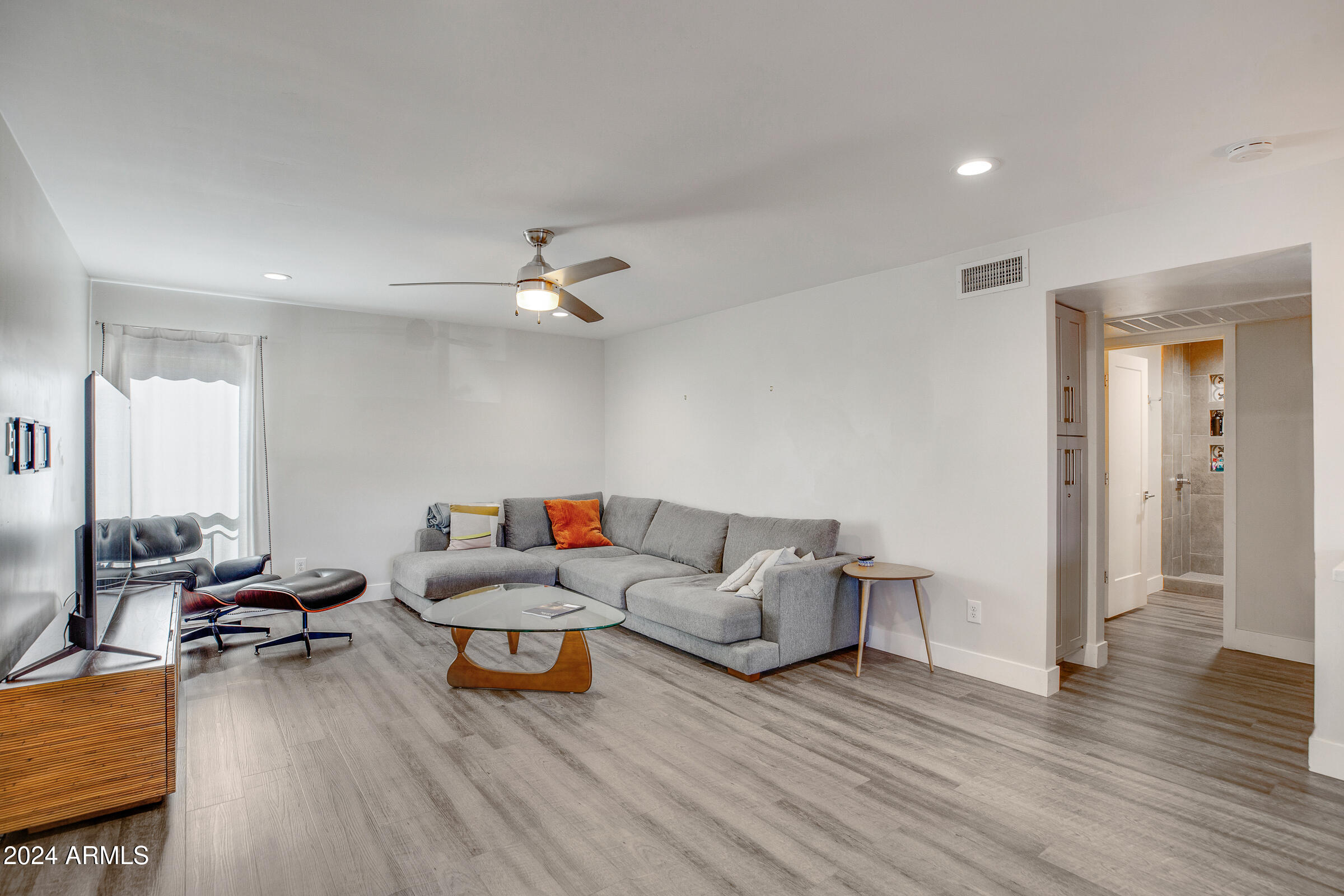 4950 N Miller Rd, #104