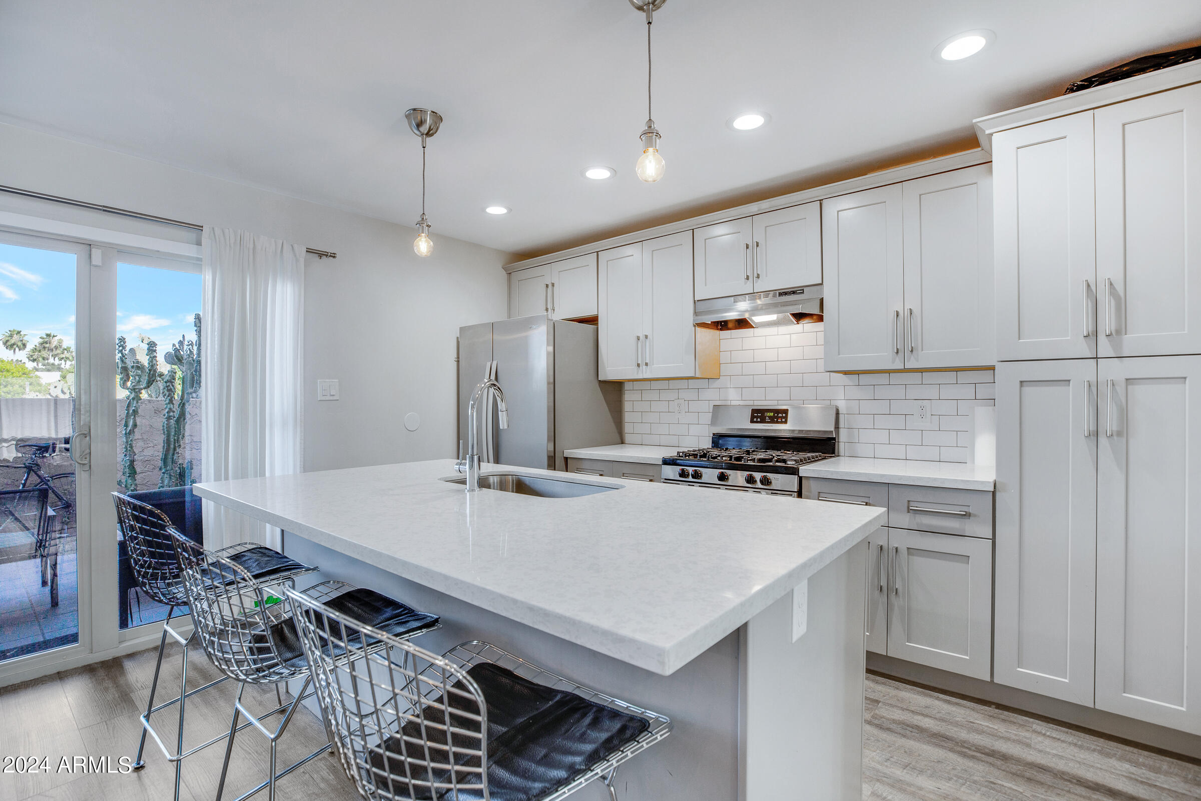 4950 N Miller Rd, #104