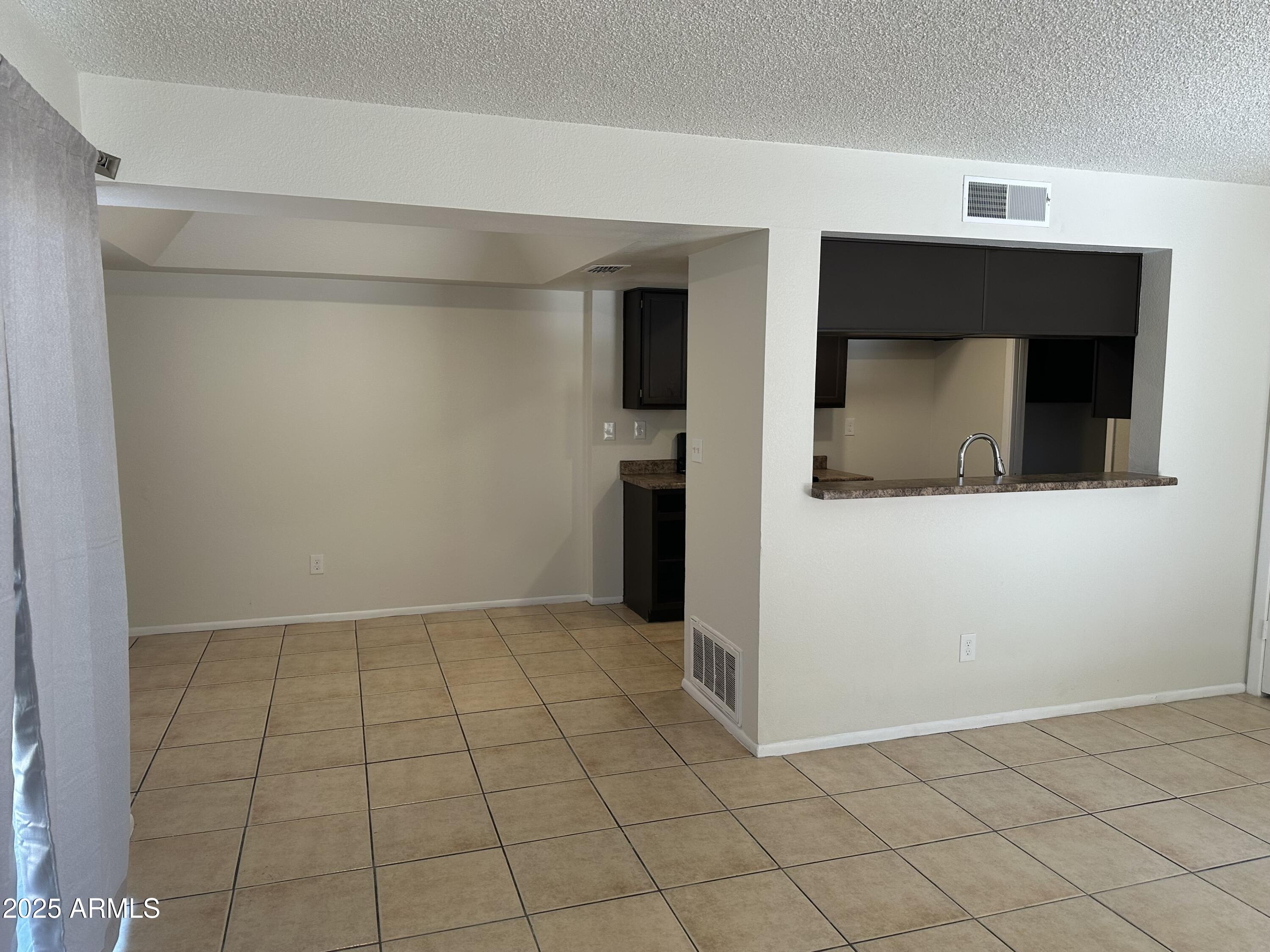 4424 E Pueblo Avenue