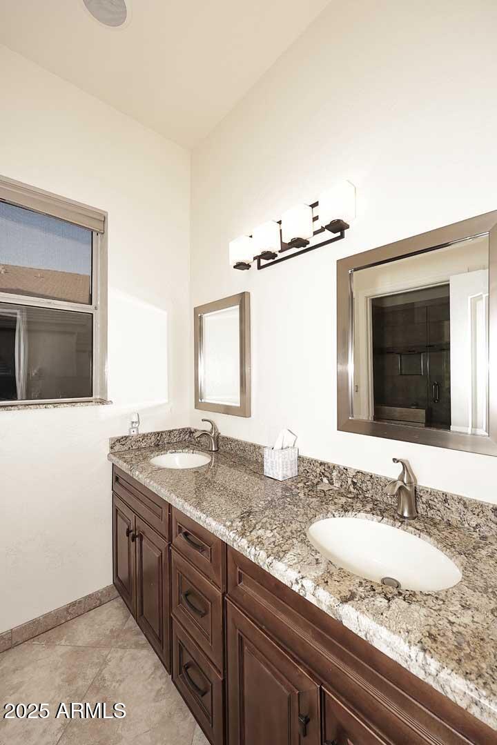 16304 E Crystal Ridge Dr