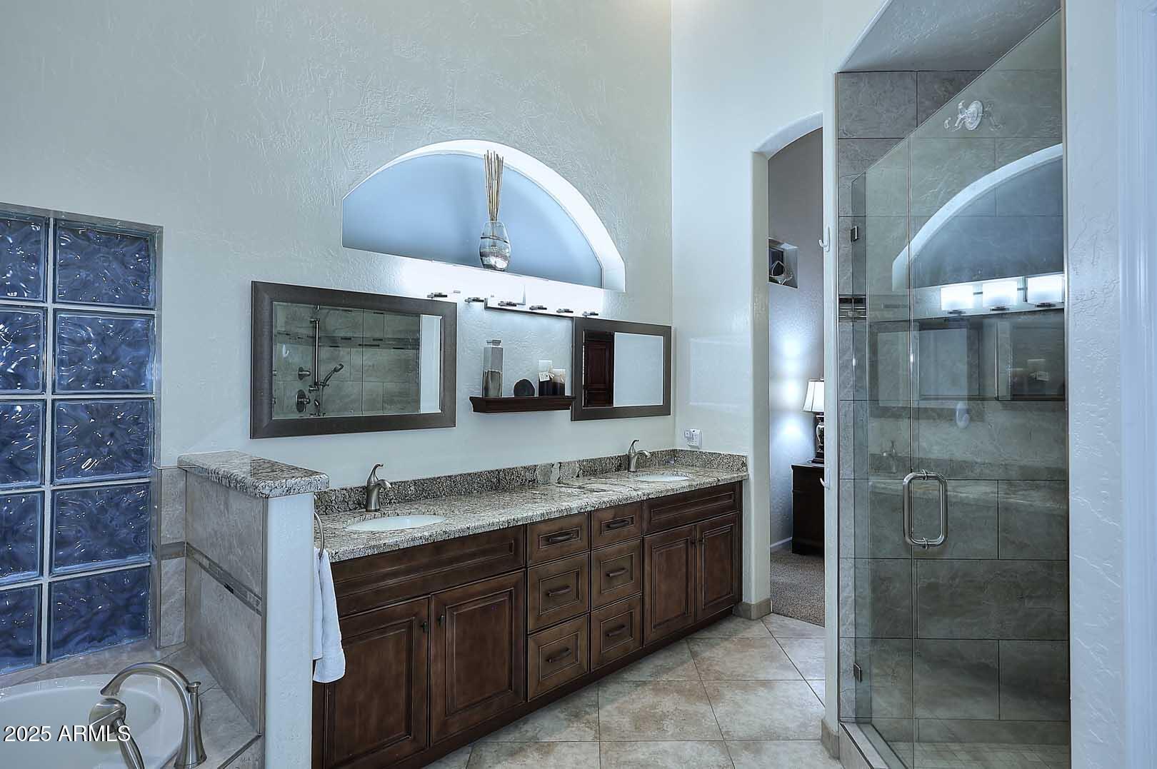 16304 E Crystal Ridge Dr