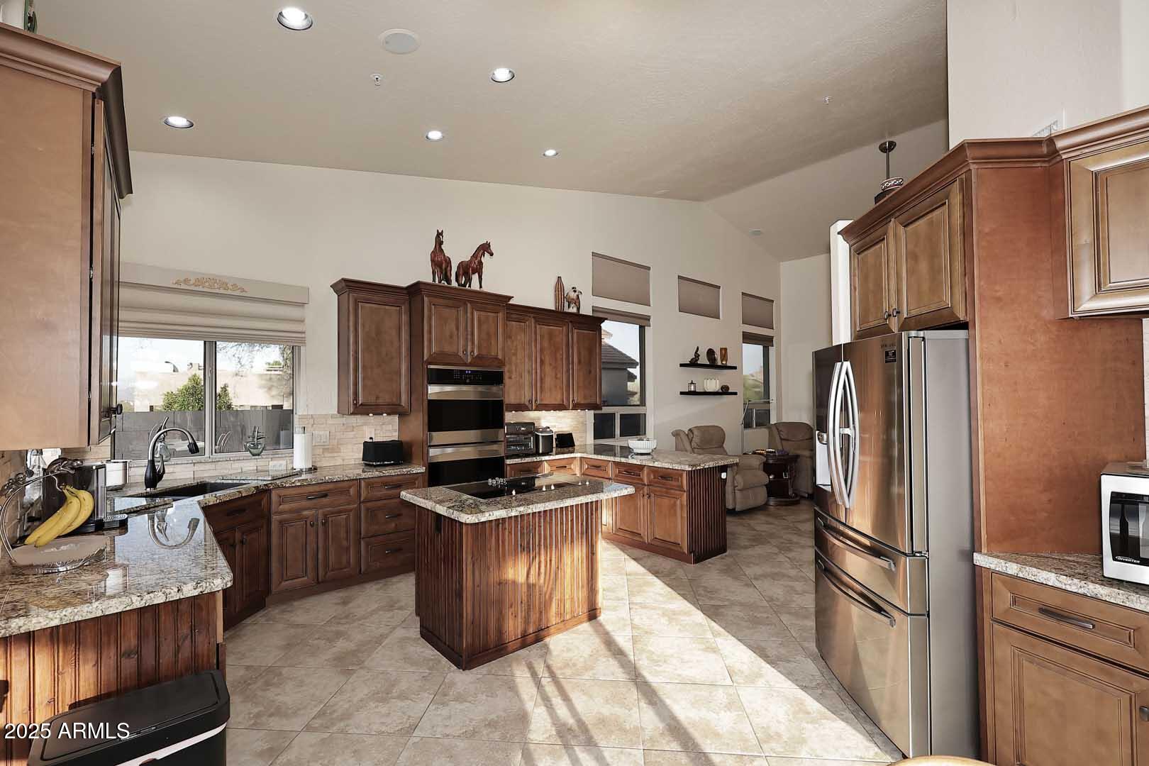 16304 E Crystal Ridge Dr
