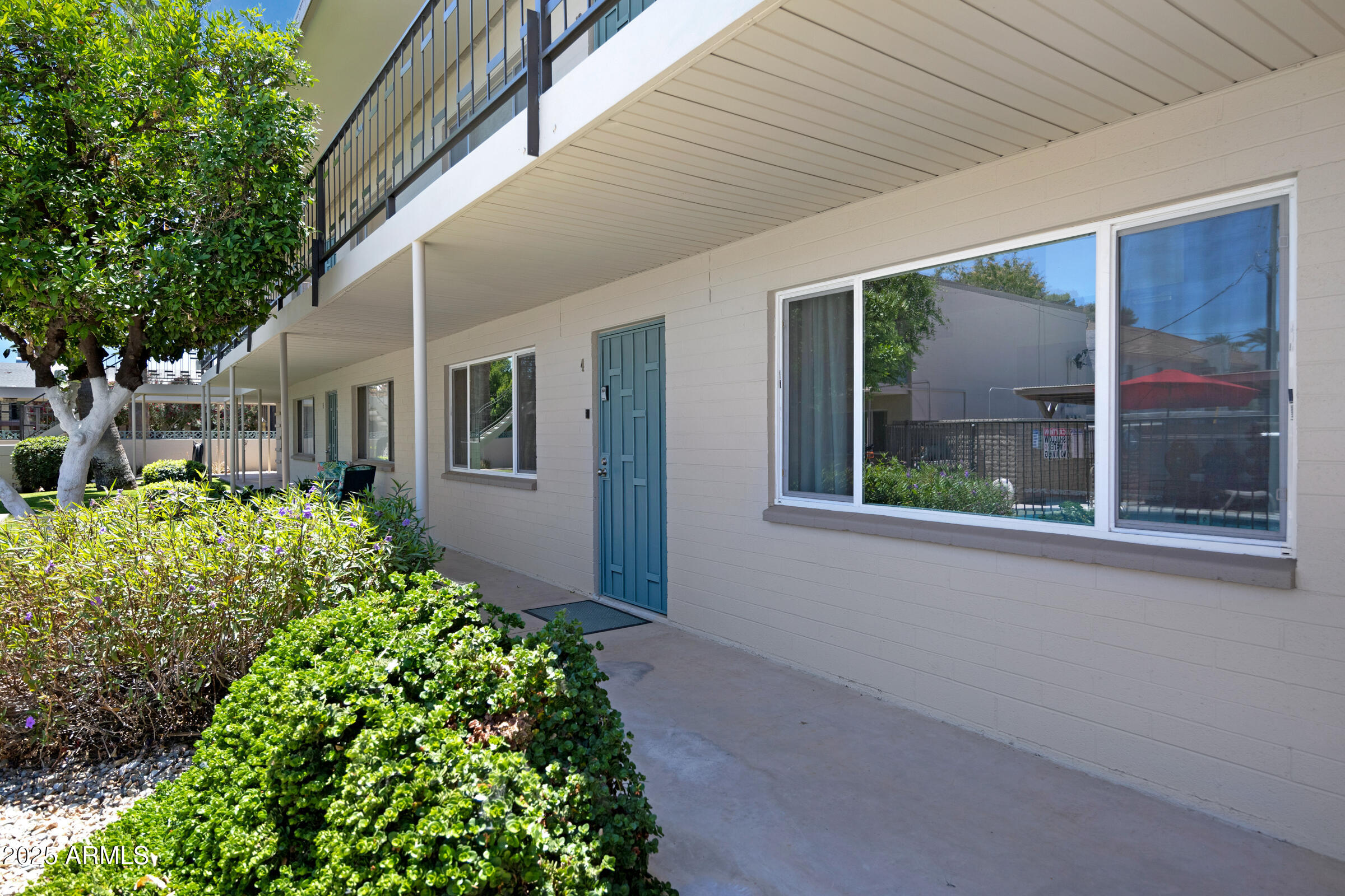 6906 E 4th St, #4