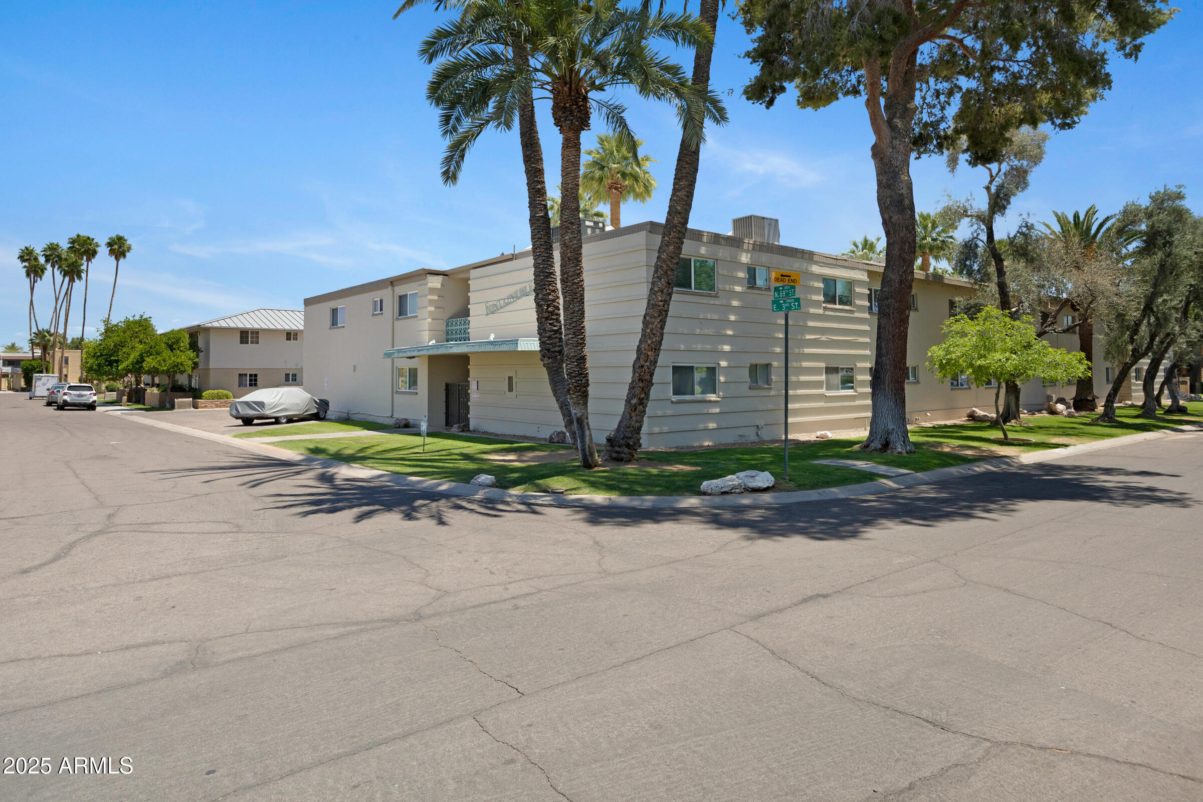 6906 E 4th St, #4