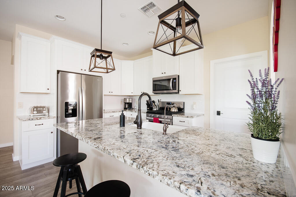 1525 Chateau Dr