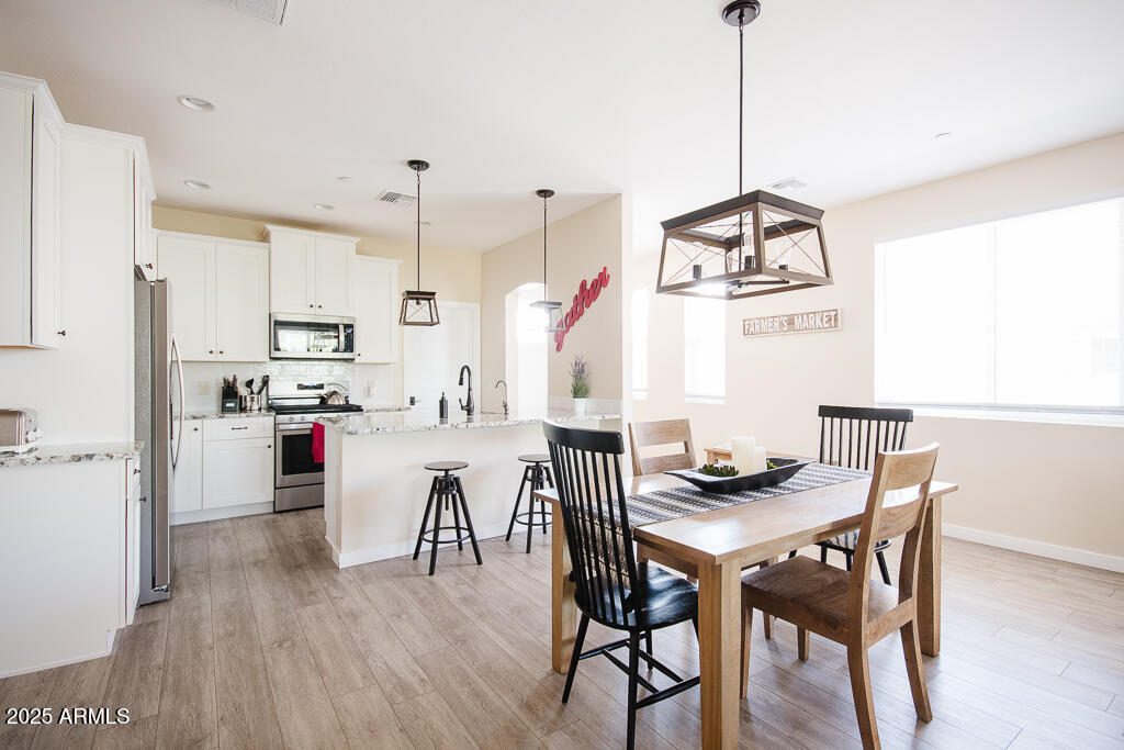 1525 Chateau Dr