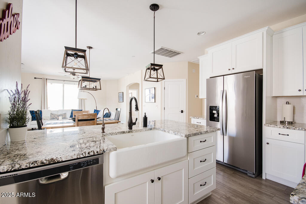 1525 Chateau Dr