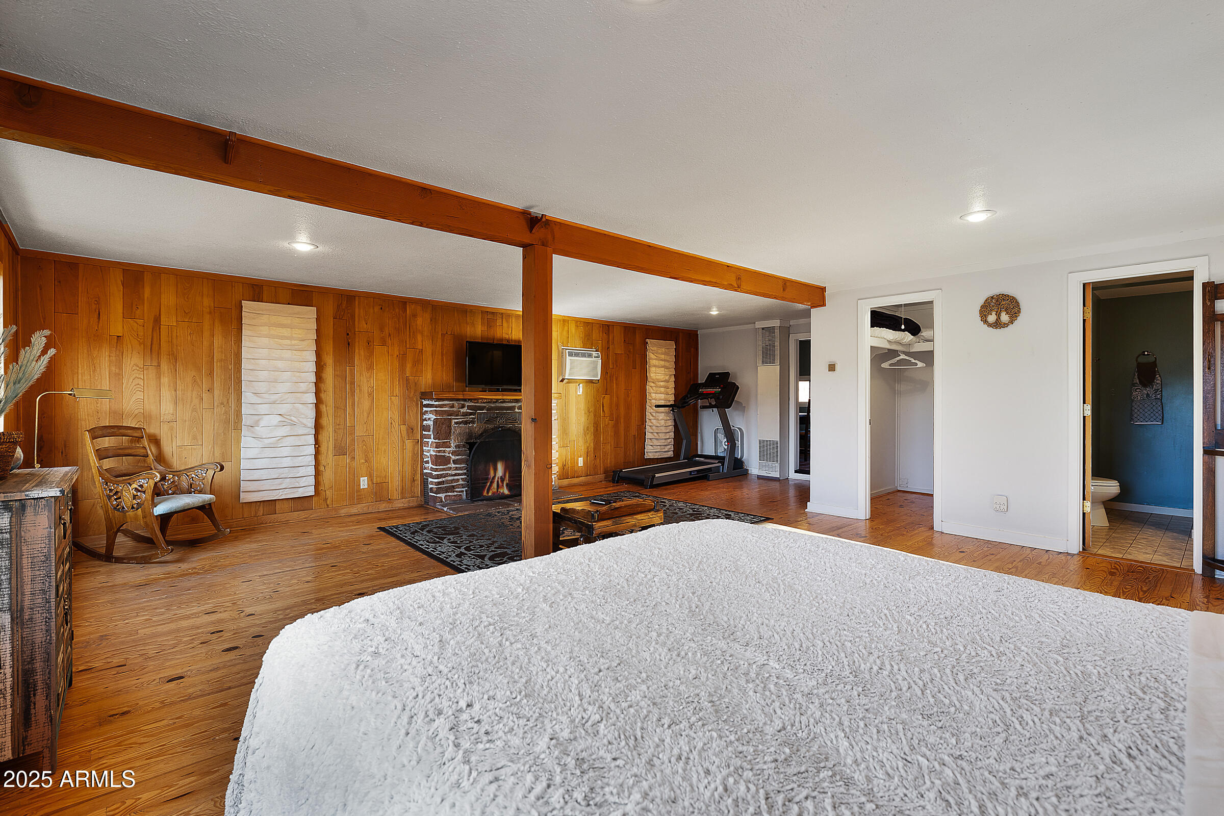 485 SCHNEBLY HILL Road