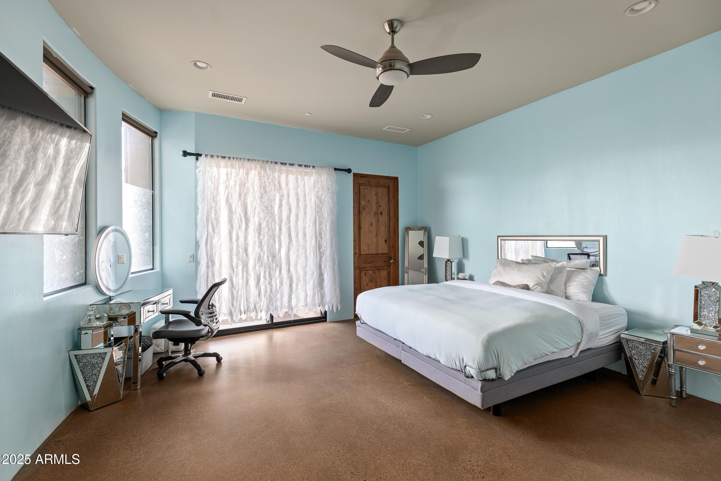 495 SCHNEBLY HILL Road