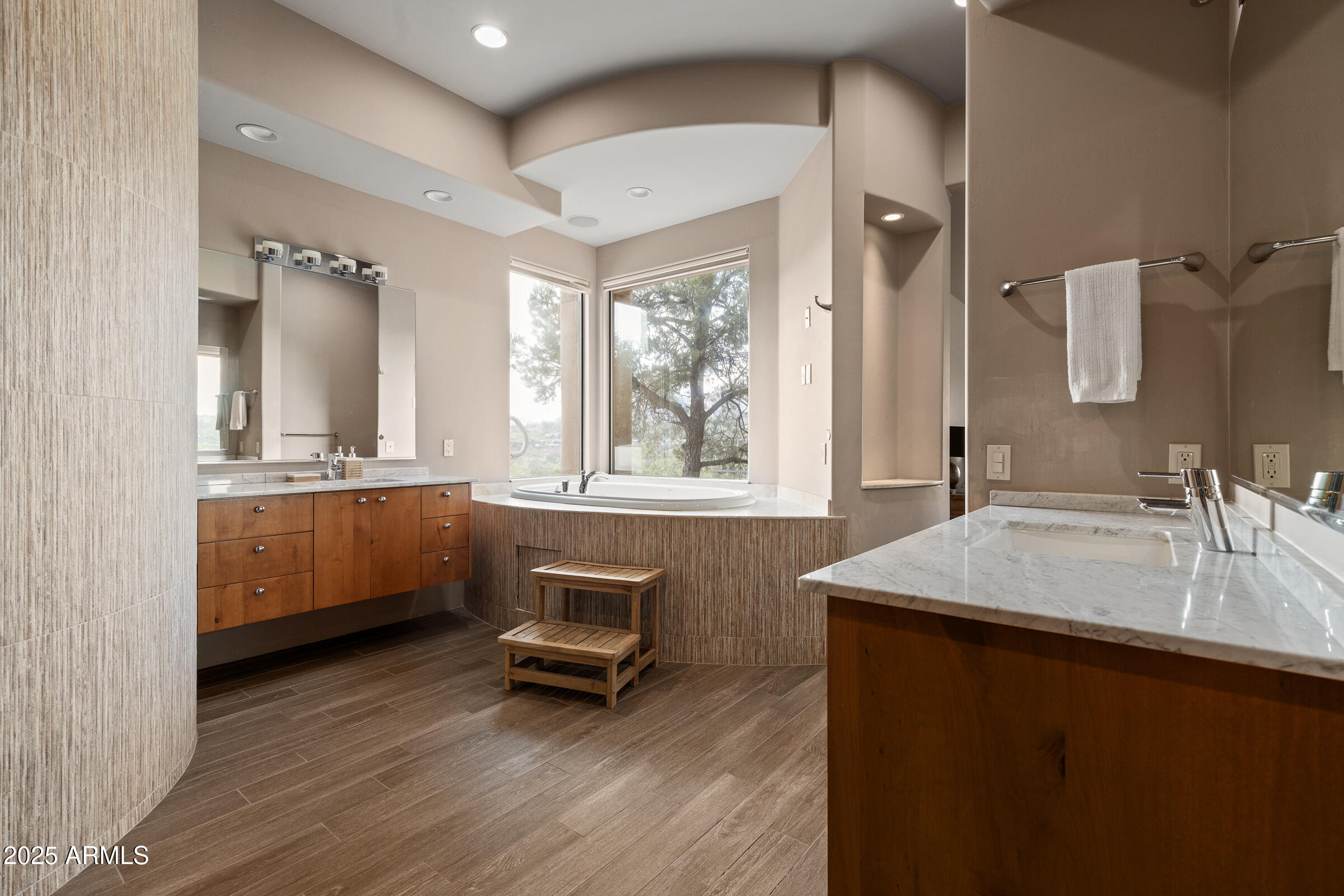 495 SCHNEBLY HILL Road