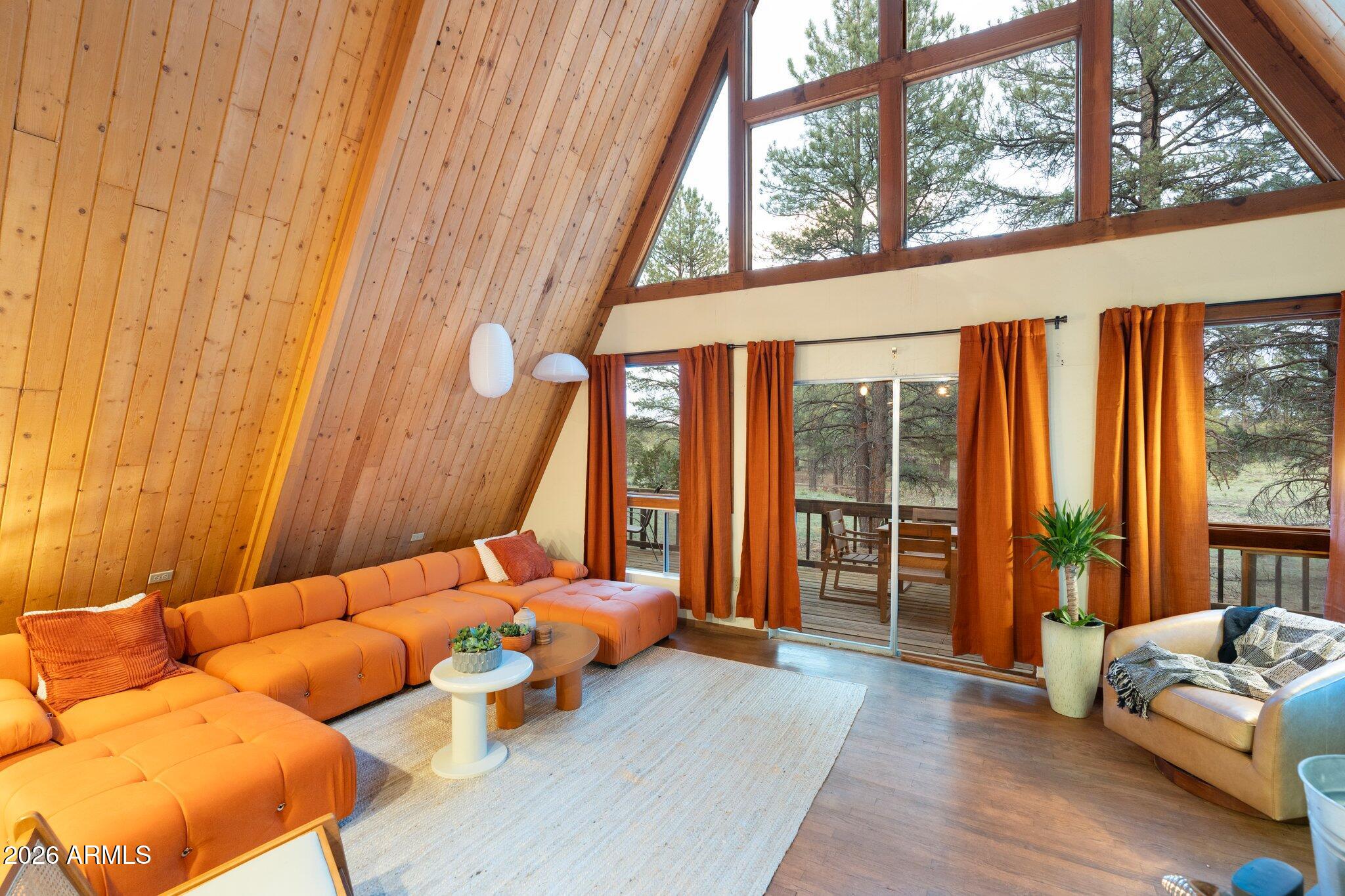 10434 E LITTLE RED Road