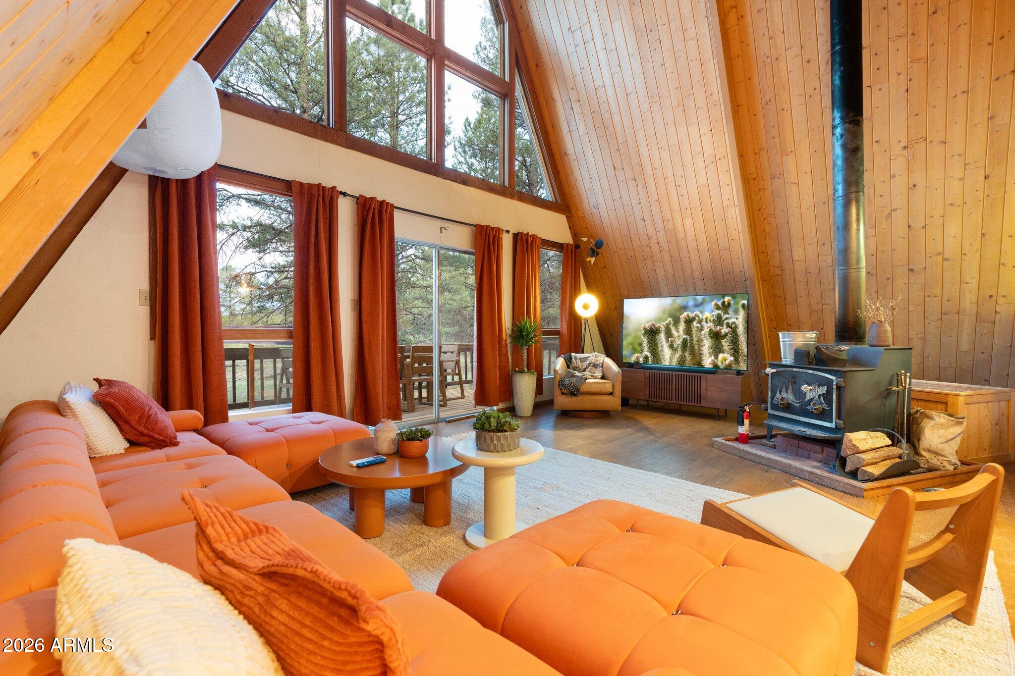 10434 E LITTLE RED Road