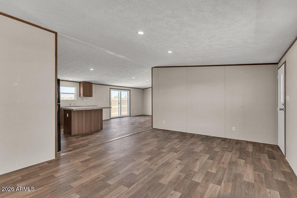 3175 W MADERA Drive