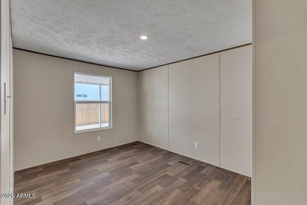 3175 W MADERA Drive