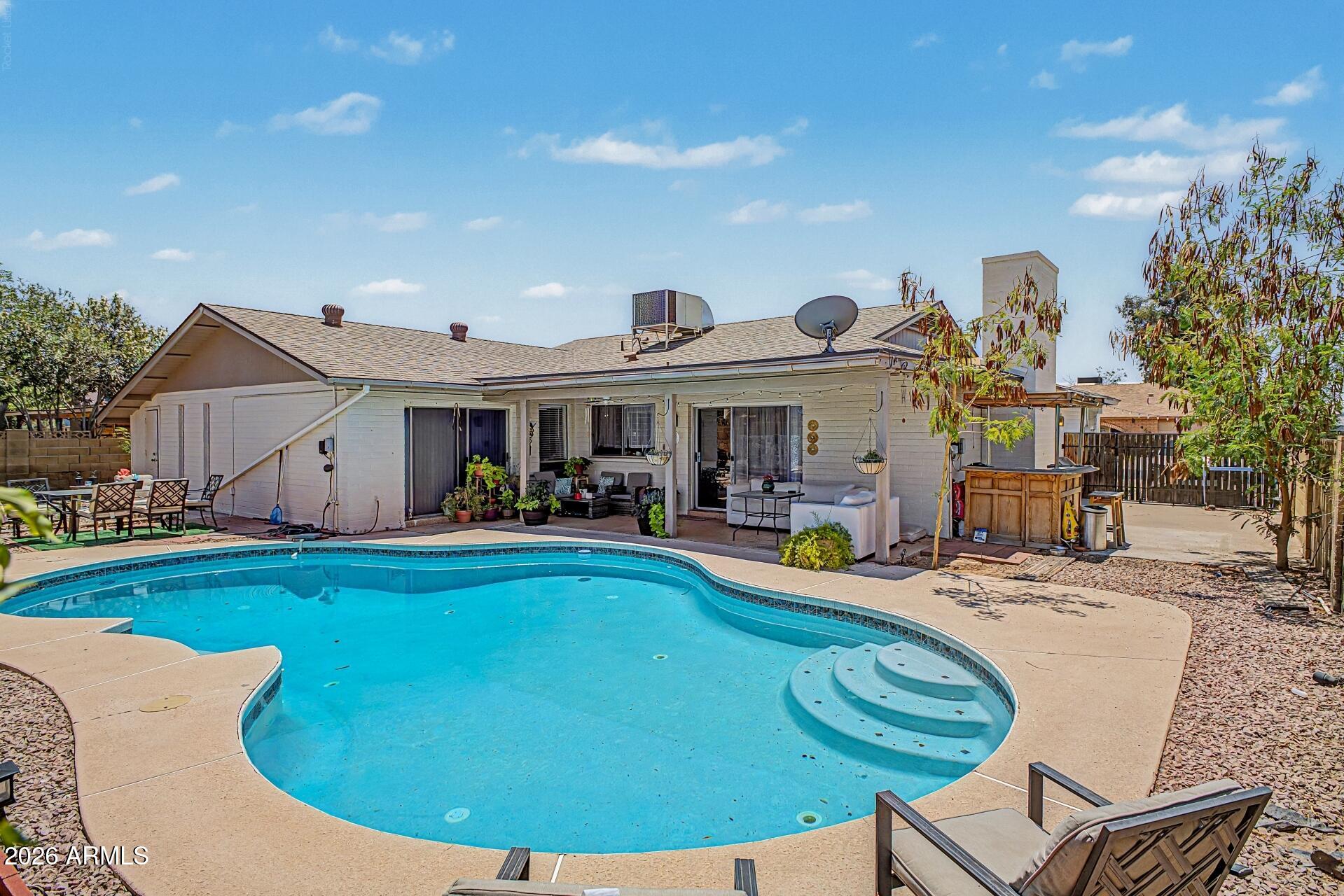 4434 W DAHLIA Drive