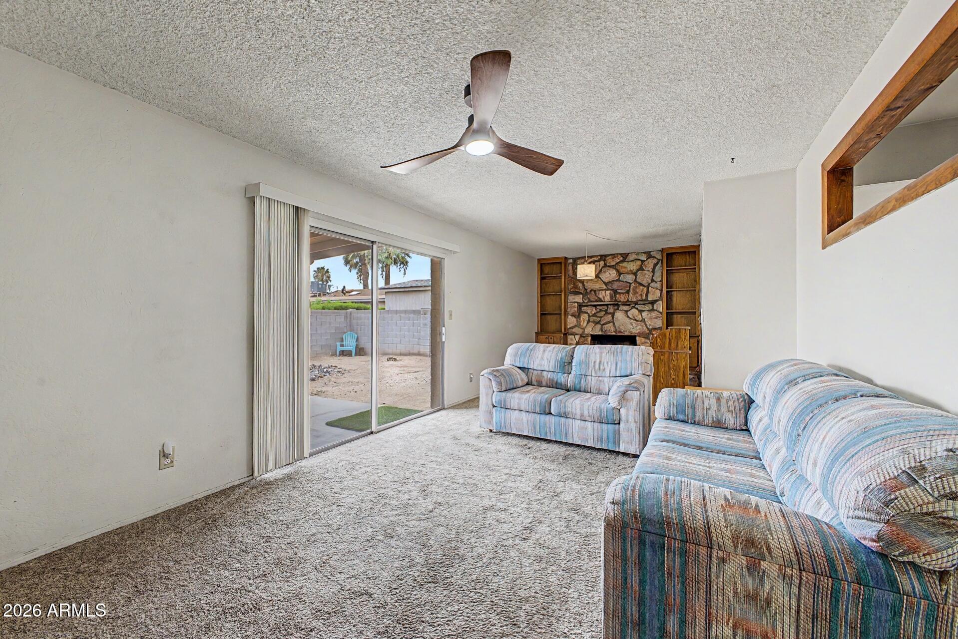 921 W VILLA THERESA Drive