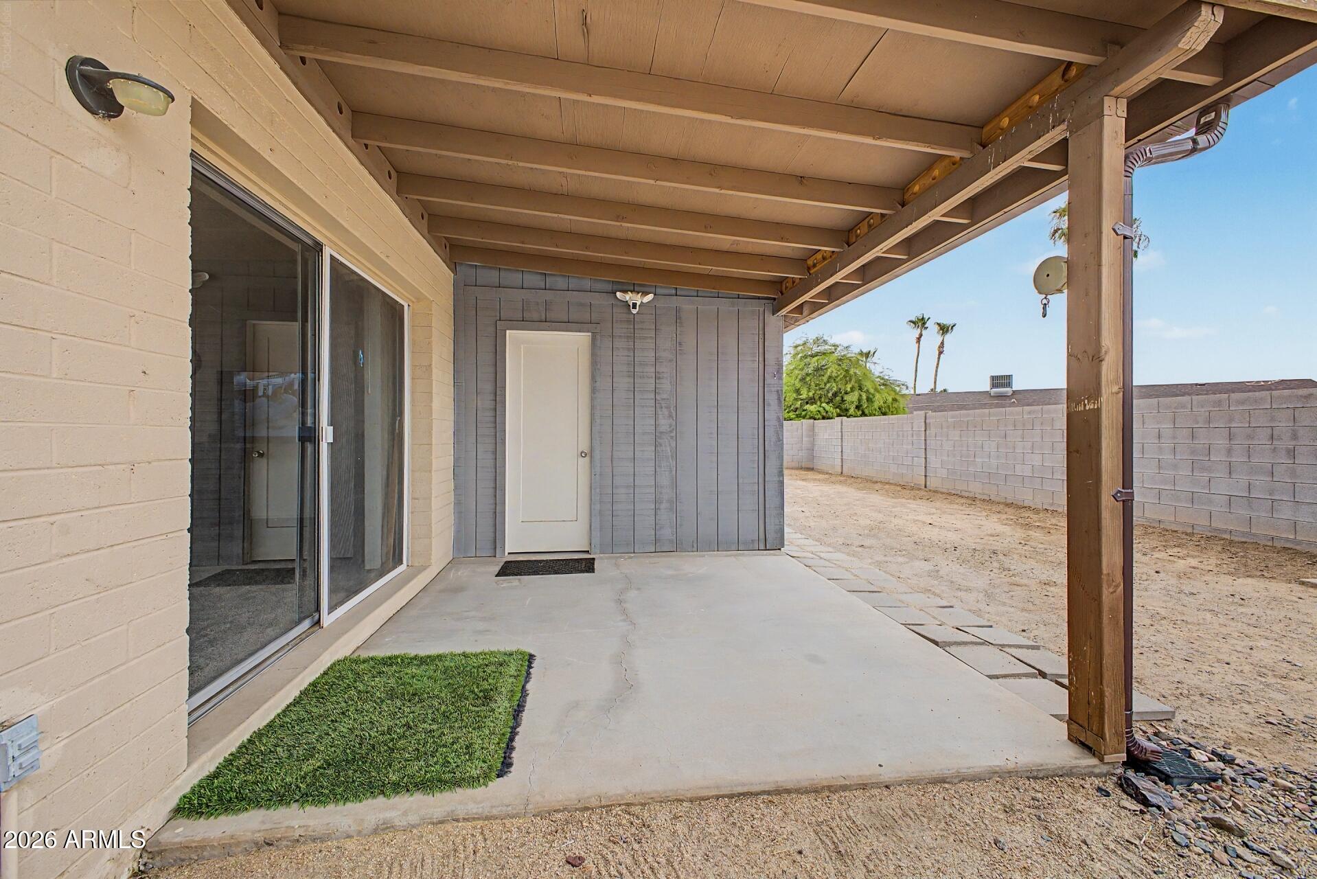 921 W VILLA THERESA Drive