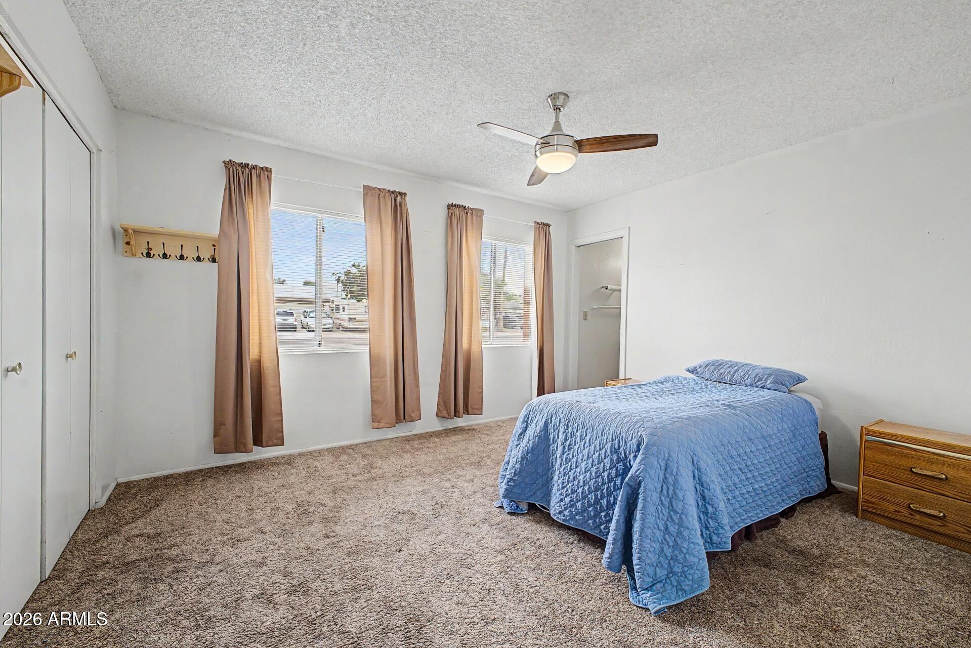 921 W VILLA THERESA Drive