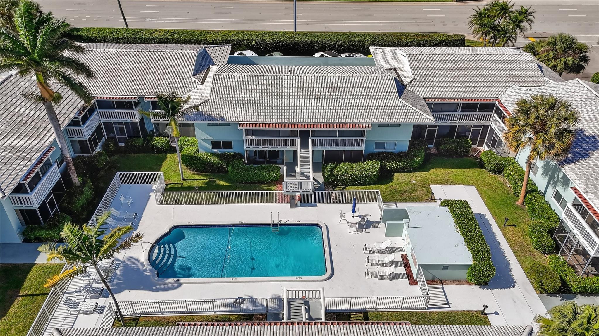 322 N Federal Highway 240
