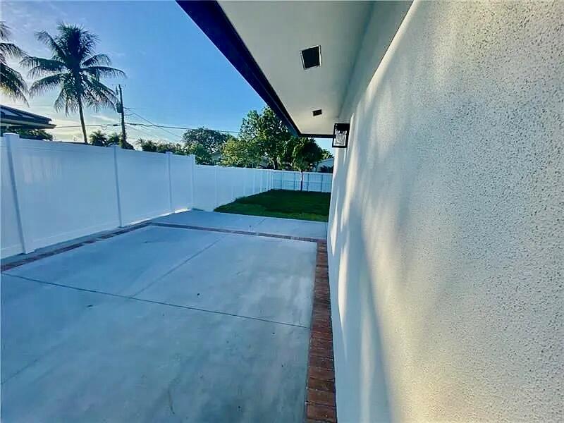 2635 NE 17th Street 2635