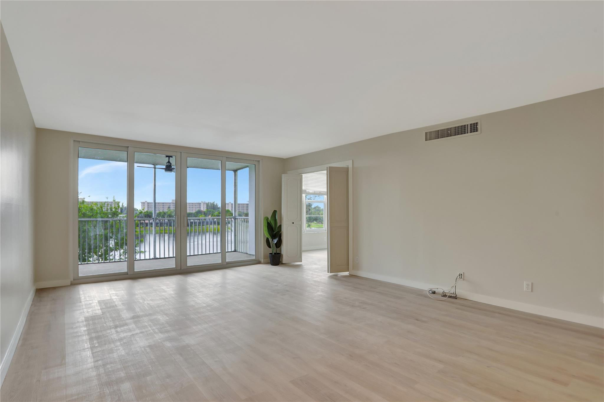 3100 N Course Lane 401