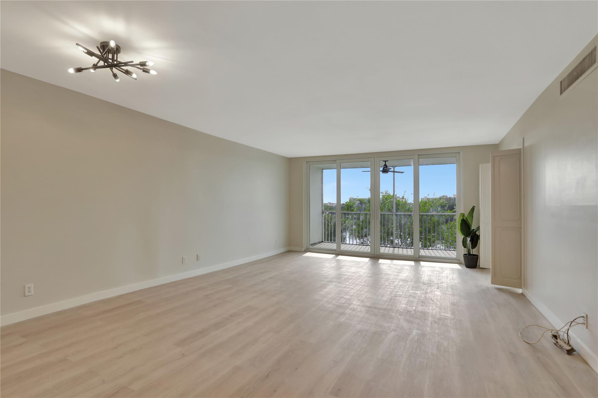 3100 N Course Lane 401