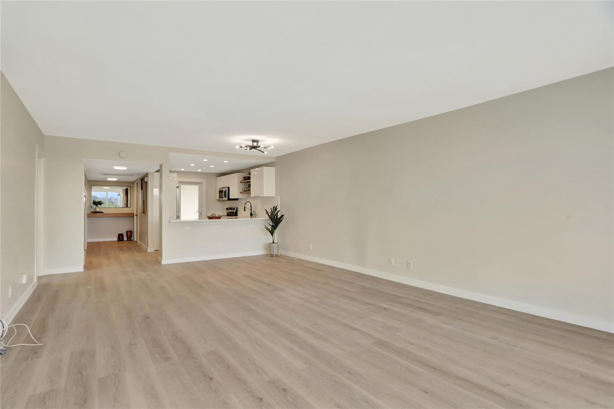 3100 N Course Lane 401