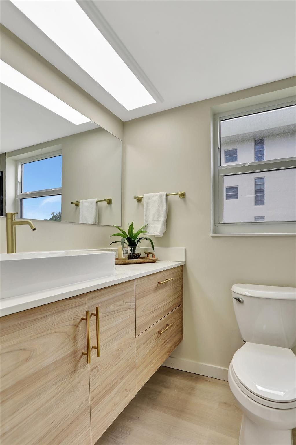 3100 N Course Lane 401