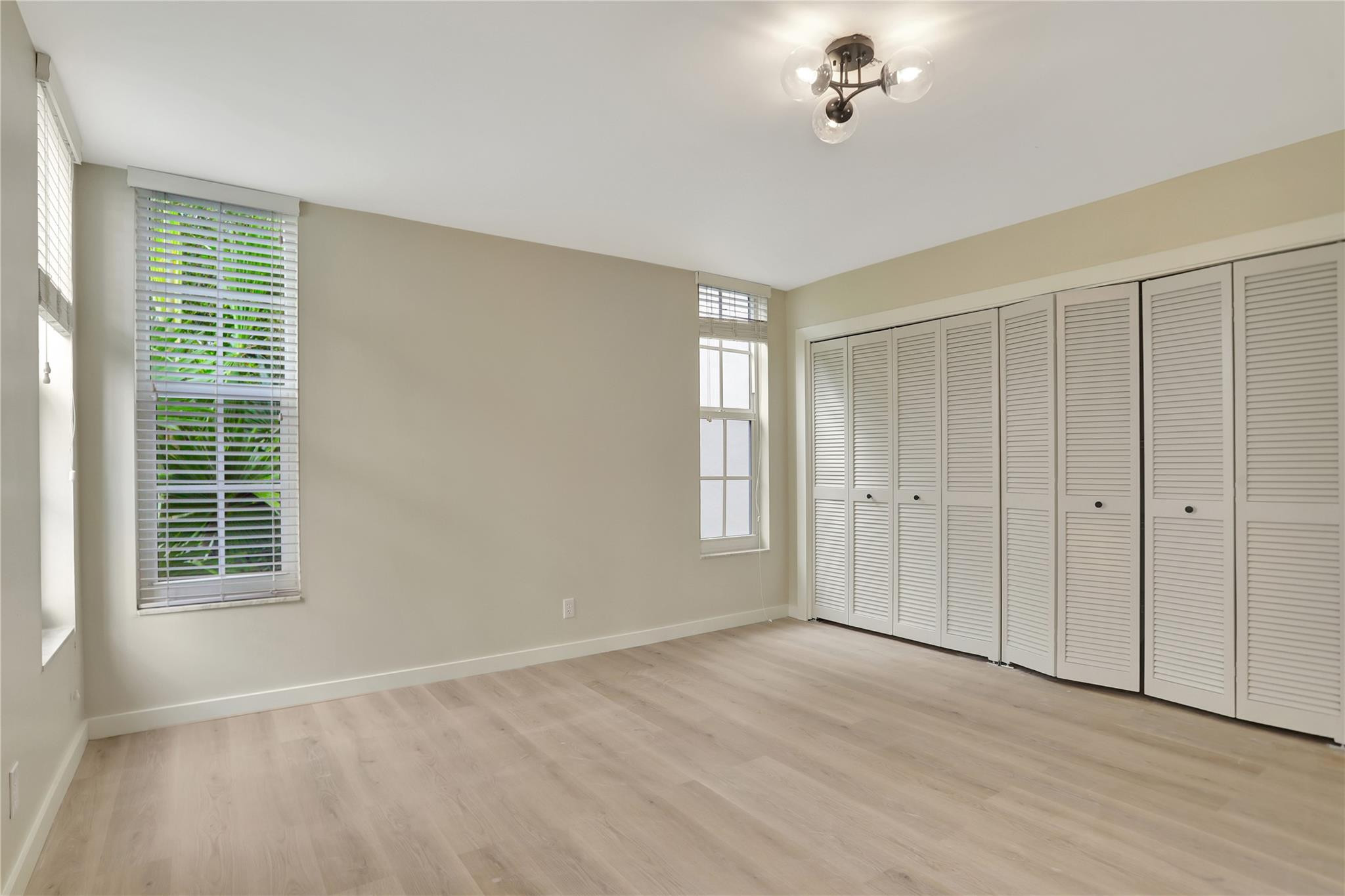 3100 N Course Lane 401