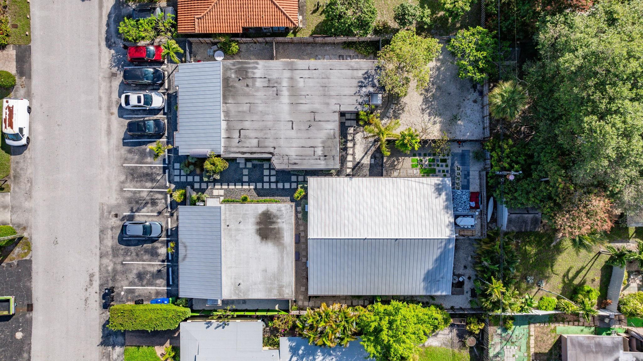 1215-1221 NE 17th Avenue