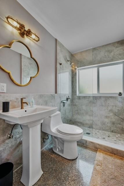 1215-1221 NE 17th Avenue