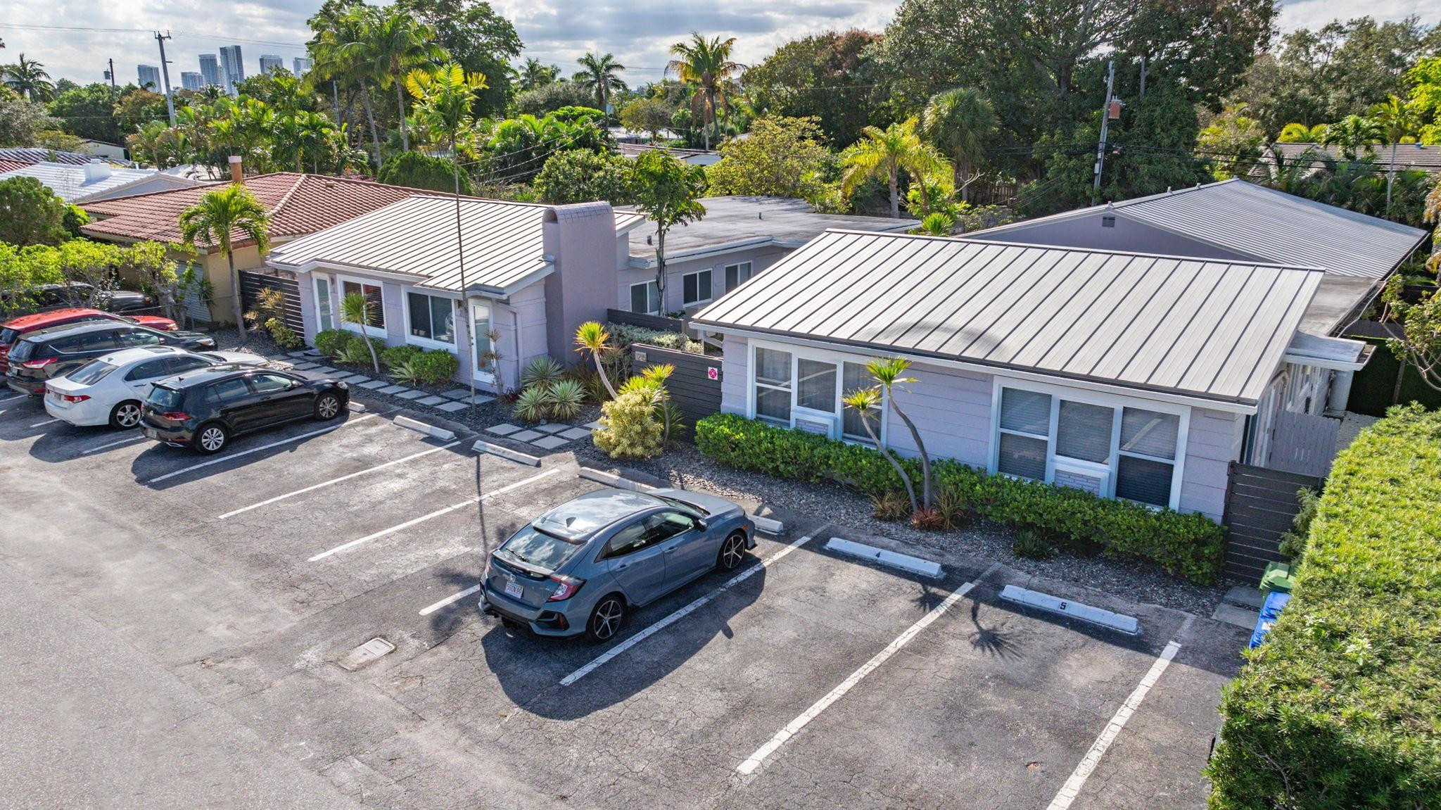 1215-1221 NE 17th Avenue