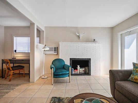 1215-1221 NE 17th Avenue