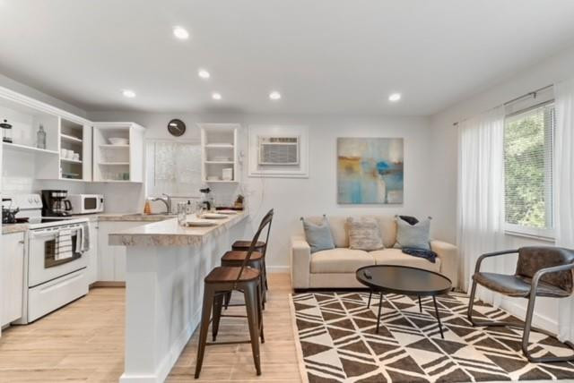 1215-1221 NE 17th Avenue