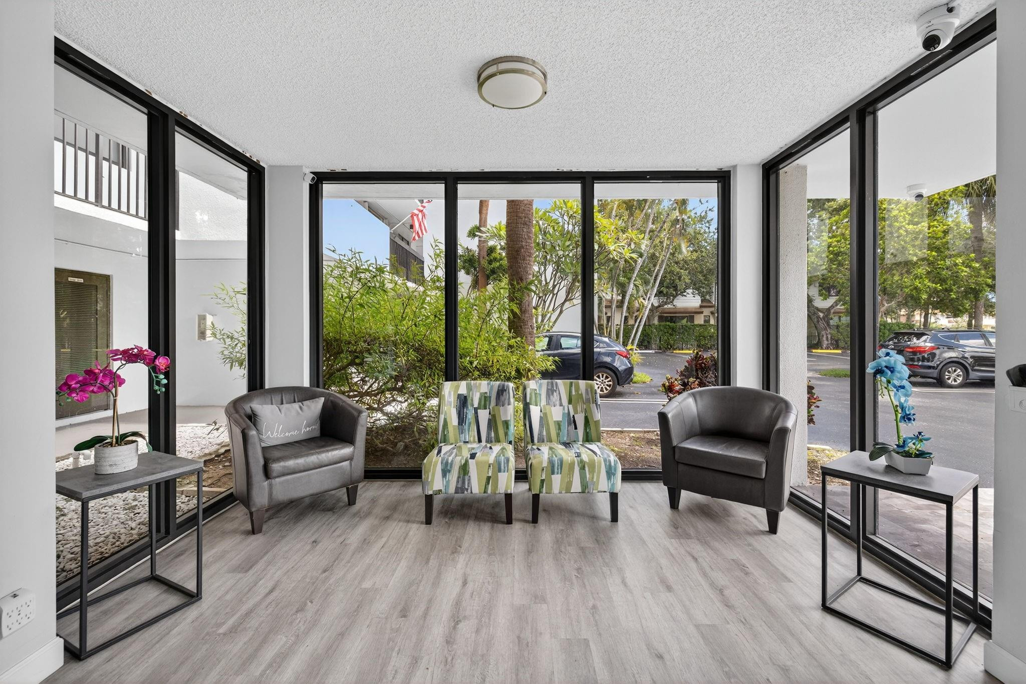 2707 NE 14th St Causeway 401