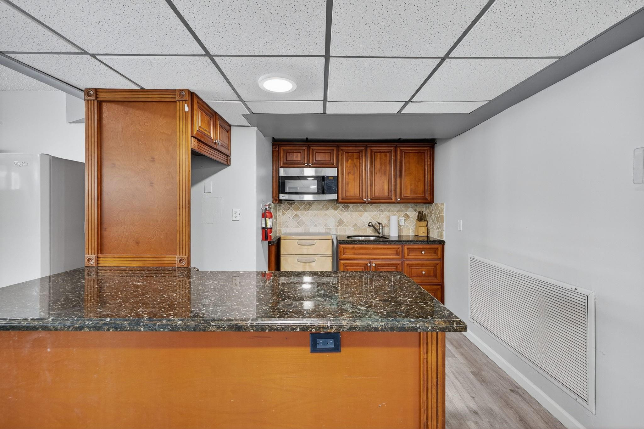 2707 NE 14th St Causeway 401