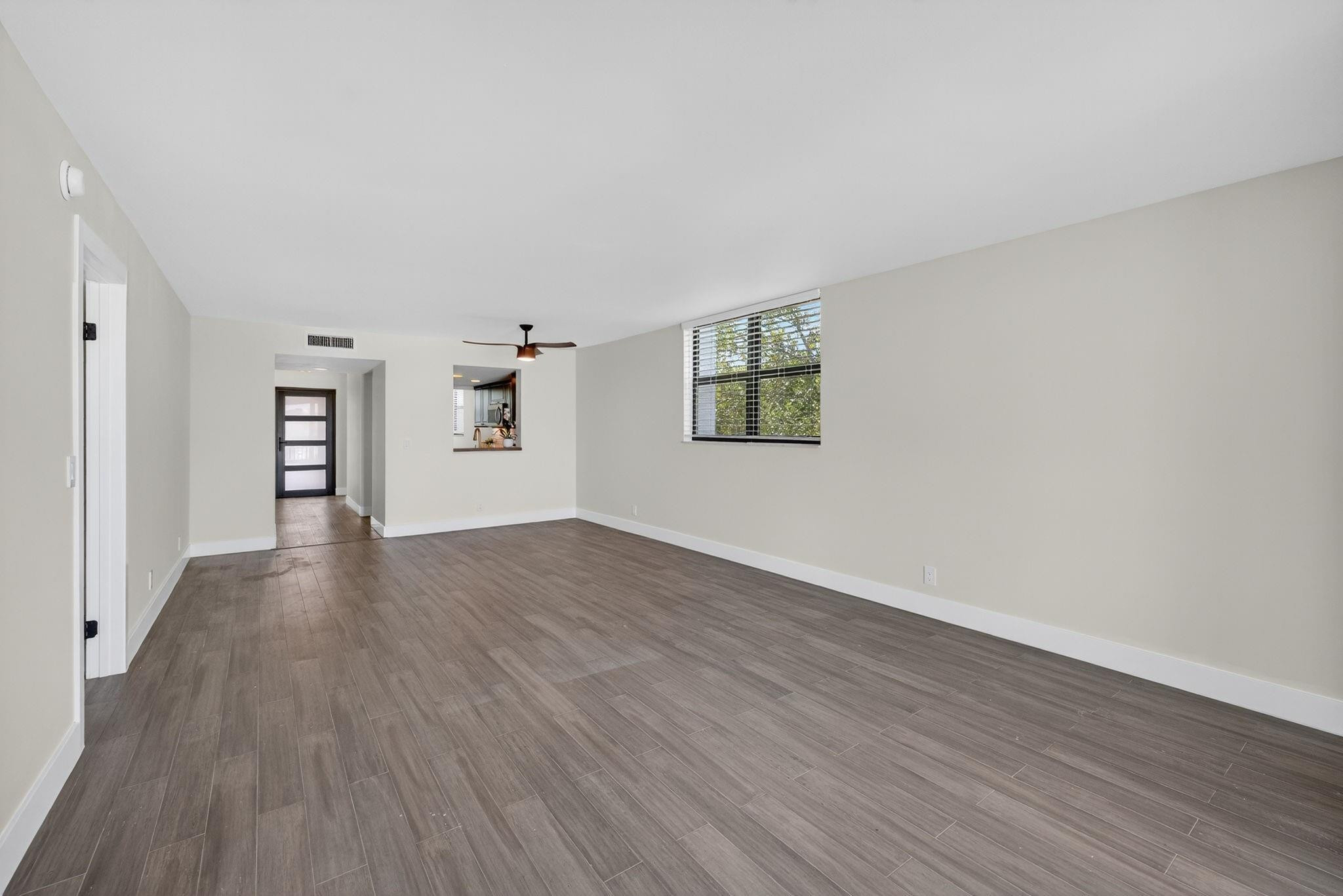 2707 NE 14th St Causeway 401