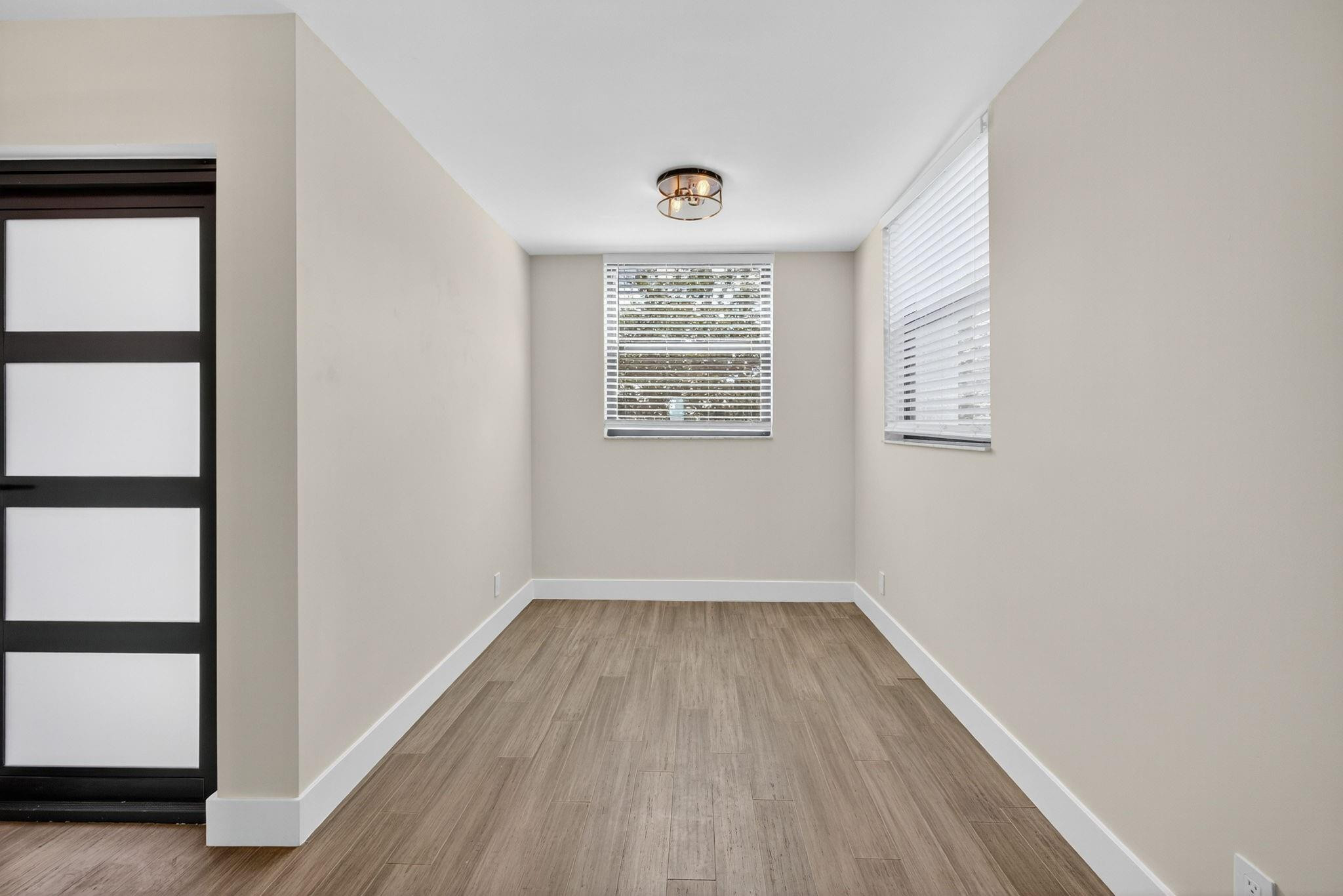 2707 NE 14th St Causeway 401