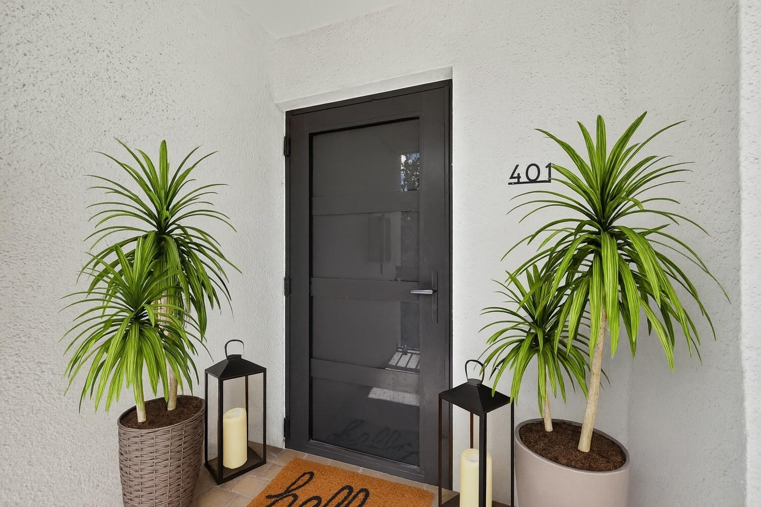 2707 NE 14th St Causeway 401