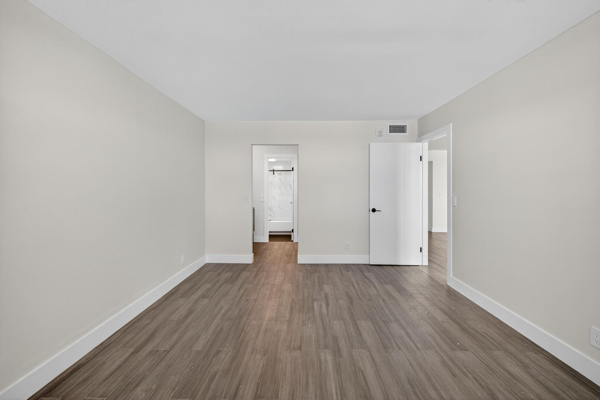 2707 NE 14th St Causeway 401