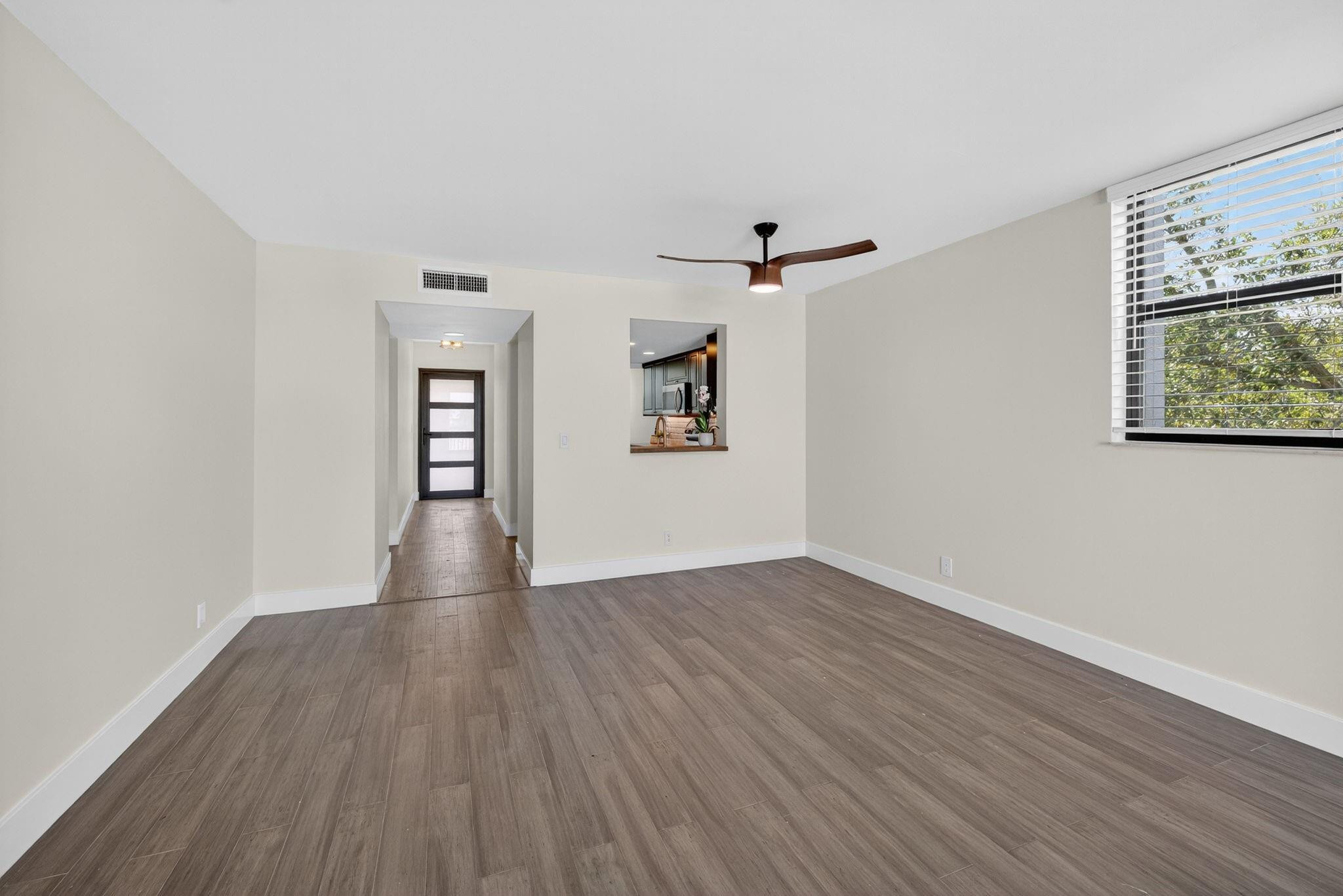 2707 NE 14th St Causeway 401