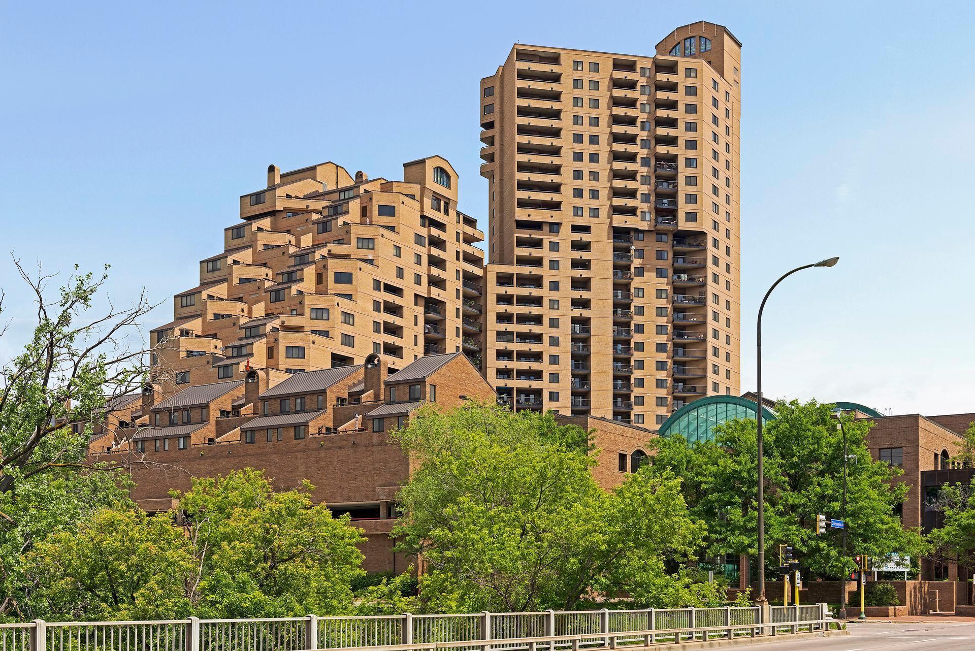 20 2nd Street NE Unit: P1509