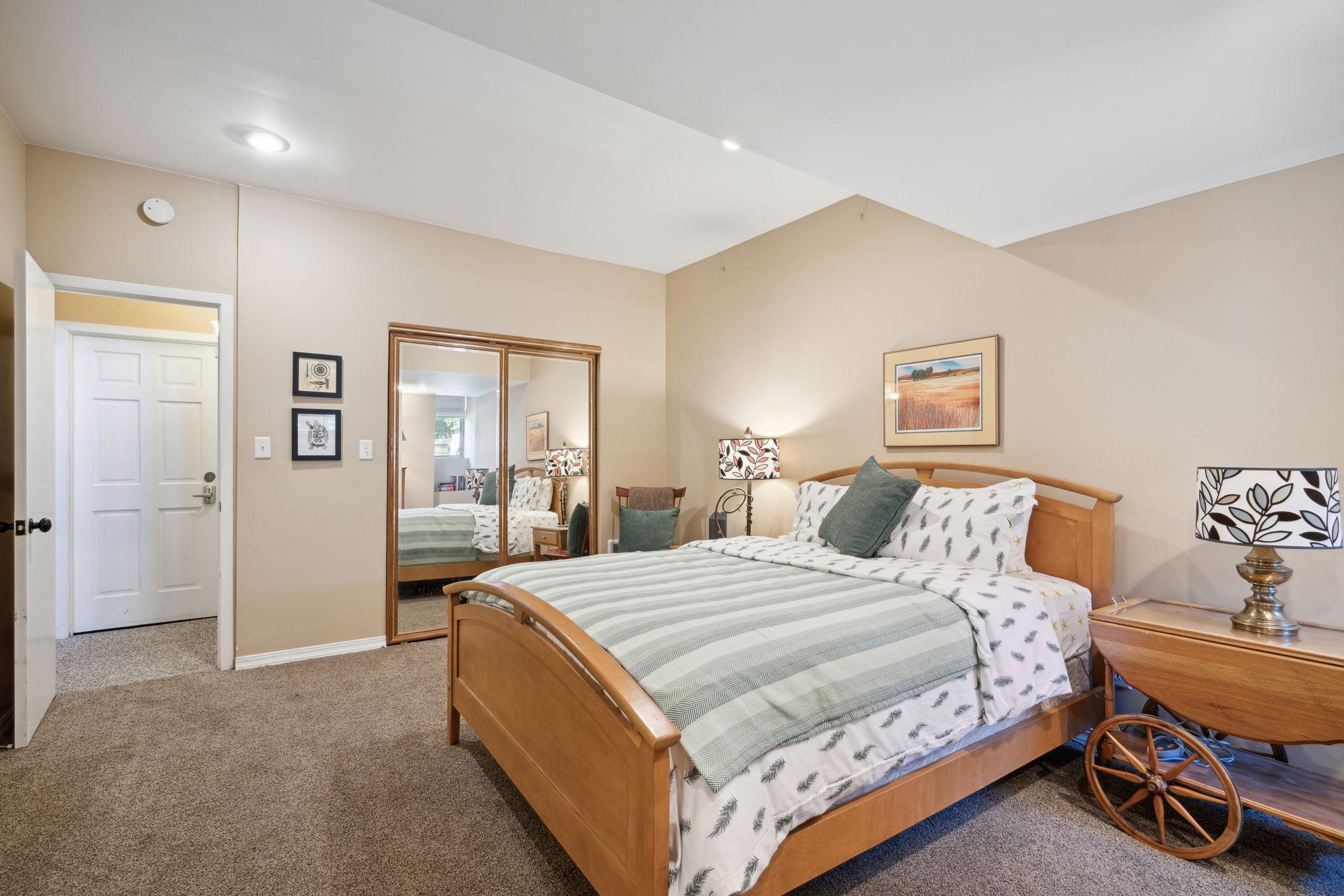 977 Portland Avenue Unit: 2