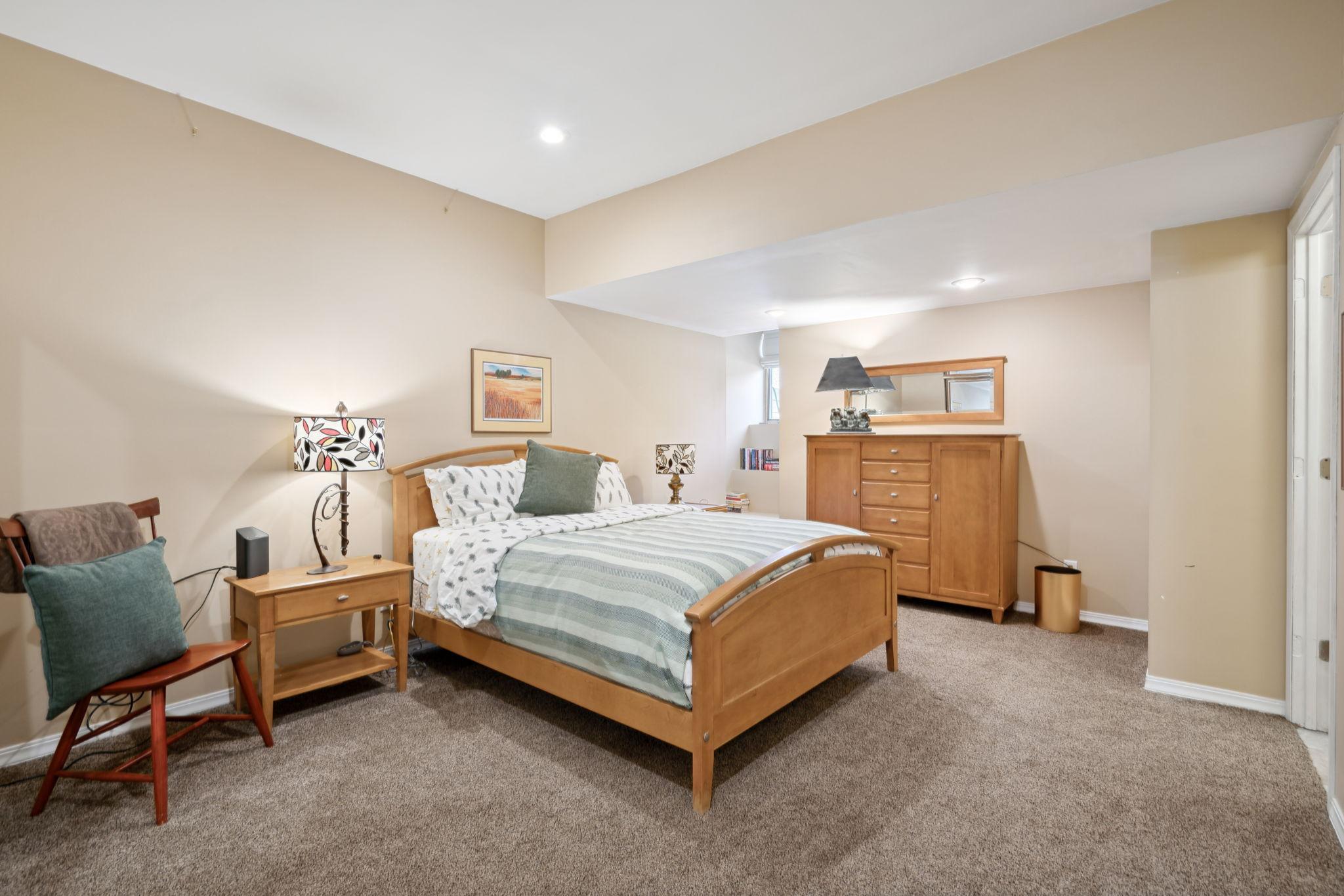 977 Portland Avenue Unit: 2