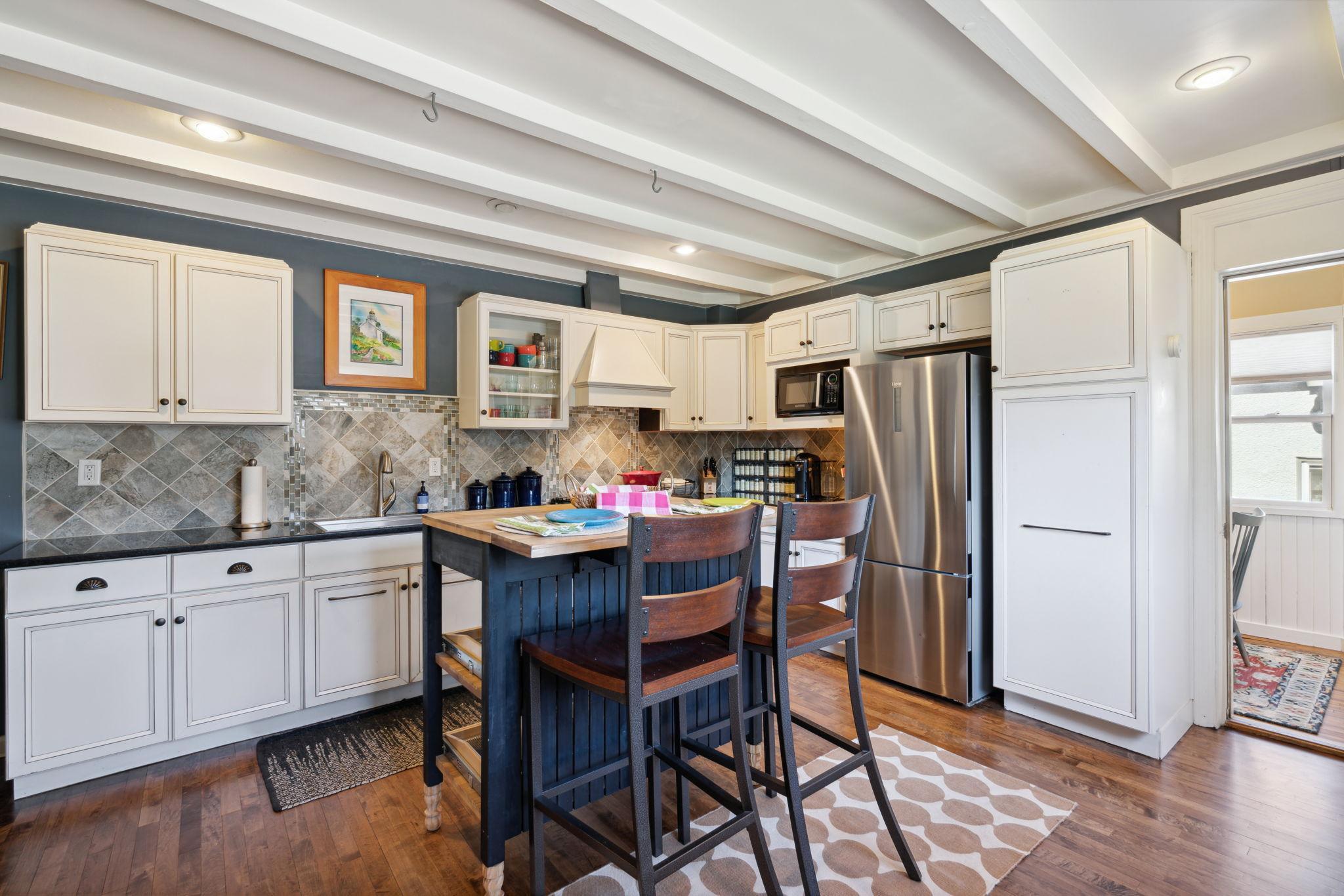 977 Portland Avenue Unit: 2