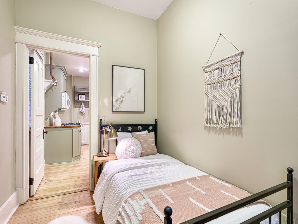 11 Summit Court Unit: 10