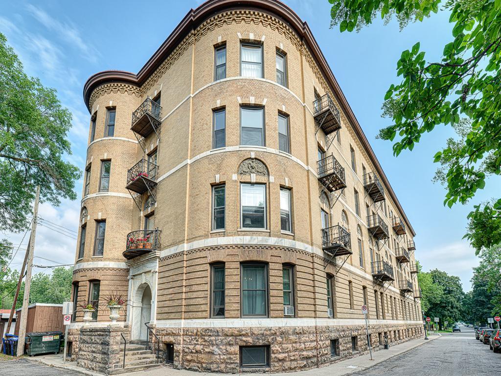 11 Summit Court Unit: 10